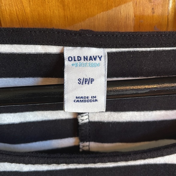 Old Navy Black & White Striped Dress - Size Small🖤🤍 - Picture 7 of 8